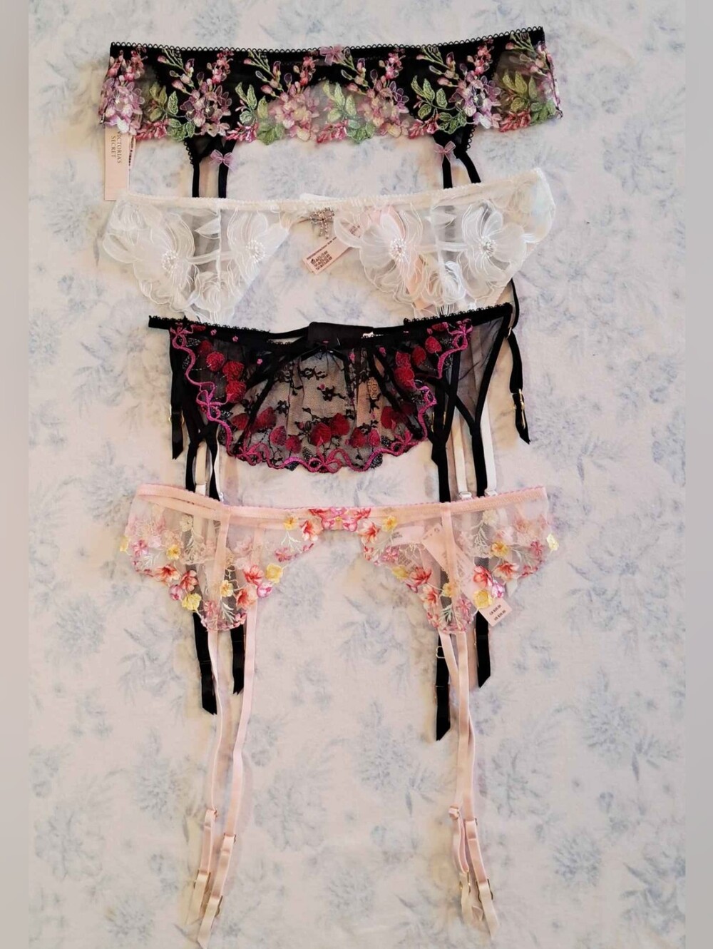 NWT Victoria's Secret Sexy Dream Angels Lace Garter Belts M/L Medium Large